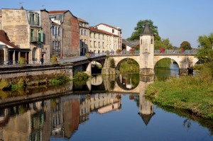 Le pont Notre Dame à Bar Le Duc. Photo Chriusha